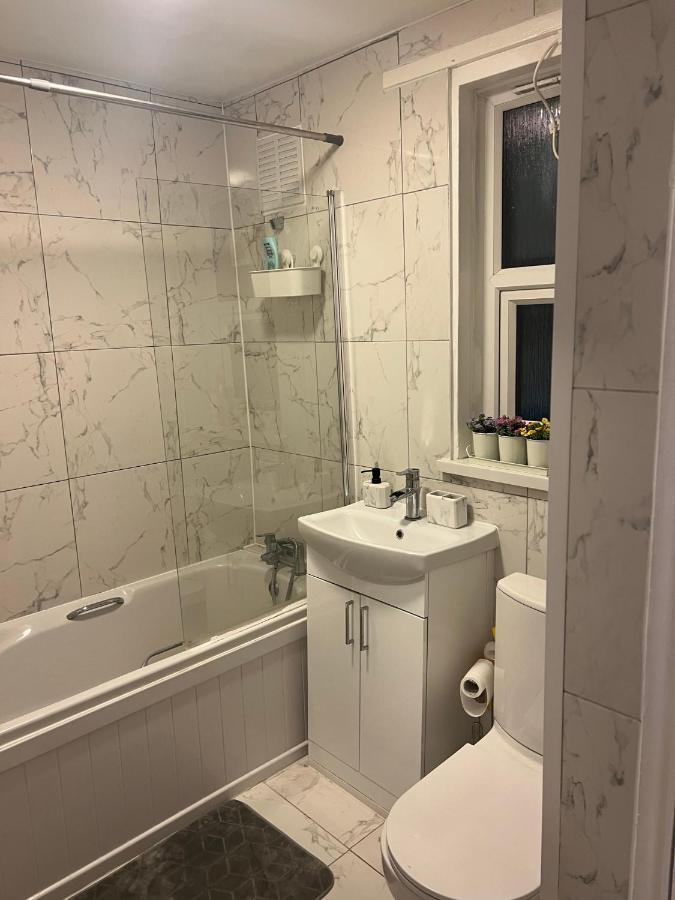 Accu Care Apartment Londres Extérieur photo