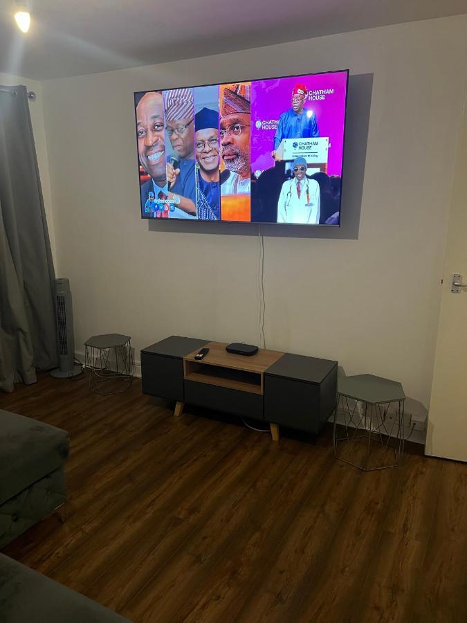 Accu Care Apartment Londres Extérieur photo