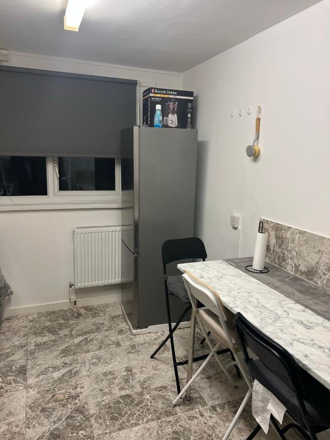 Accu Care Apartment Londres Extérieur photo